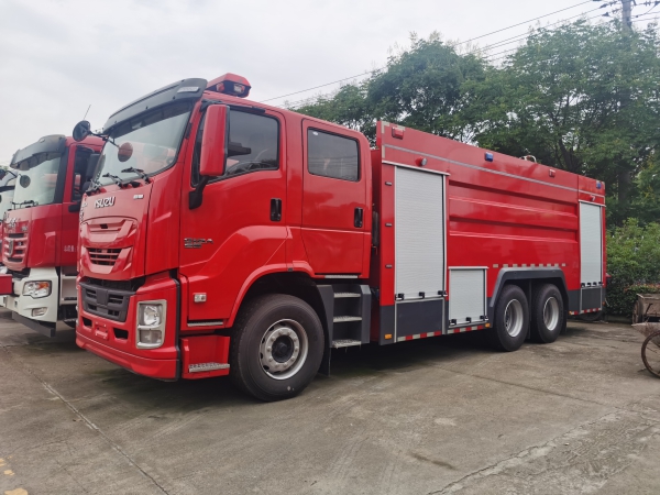 16噸水罐消防車|五十鈴后八輪16噸泡沫消防車廠家[國六]